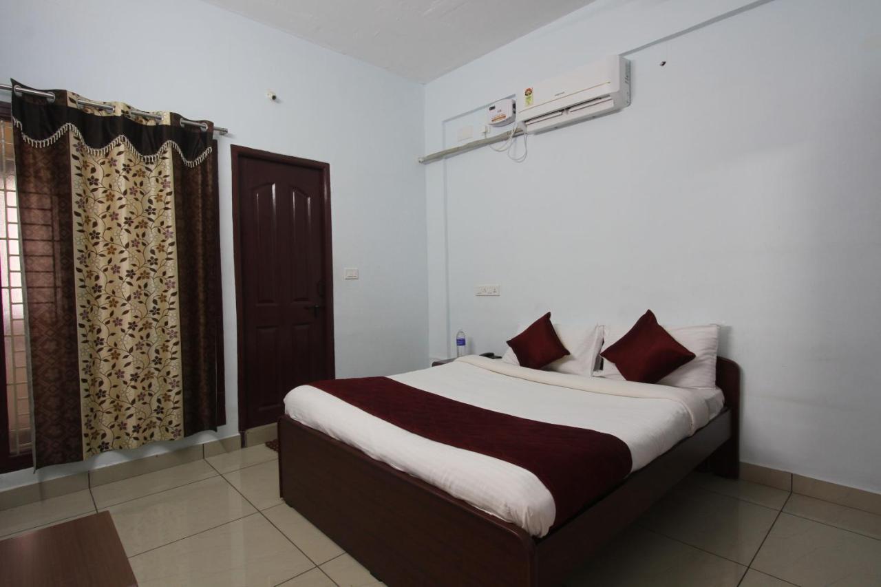 Lakshana Service Apartment - Big Temple Thanjavur Eksteriør billede